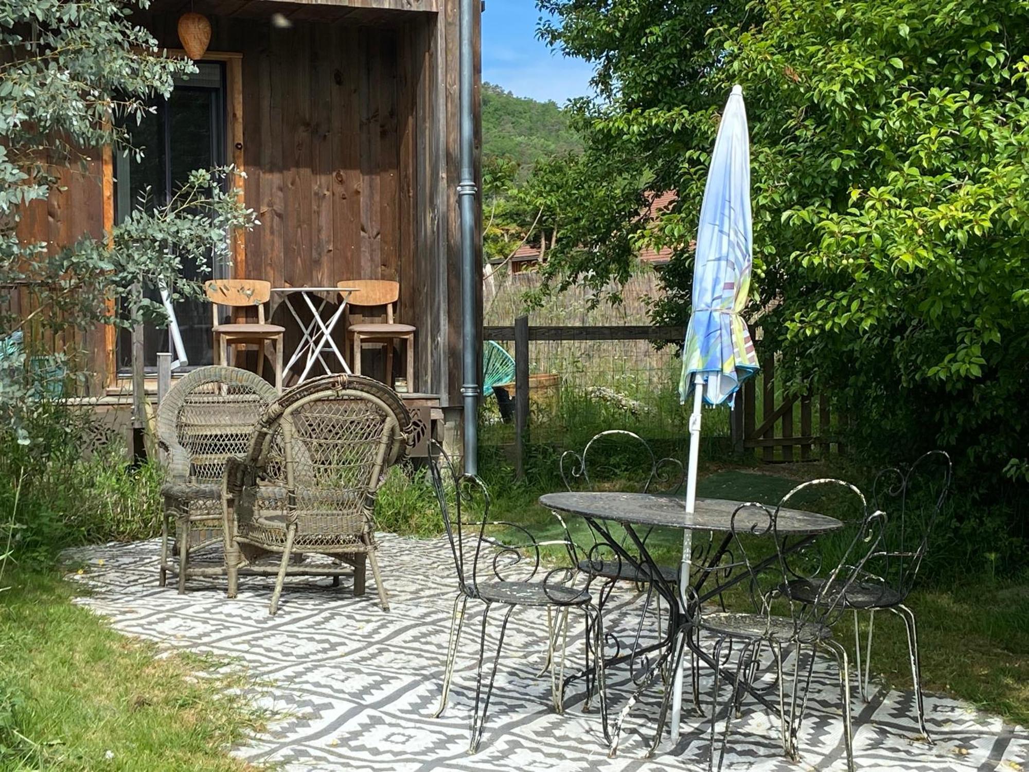 Gite Wildflower Lane Valojoulx Eksteriør billede